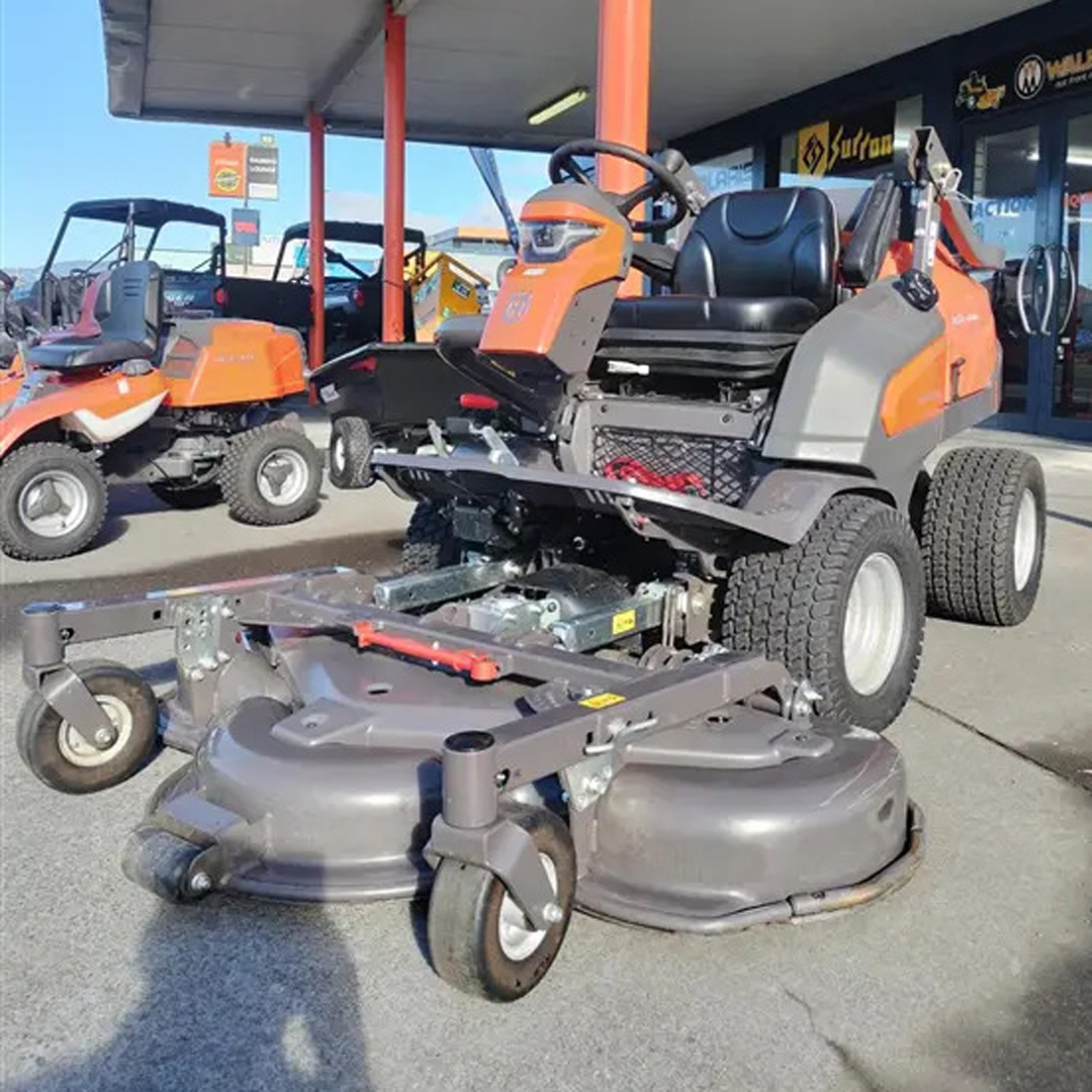 USED Husqvarna P525DX Rider with 155cm Rear Discharge/Mulching Cutting Deck image 0